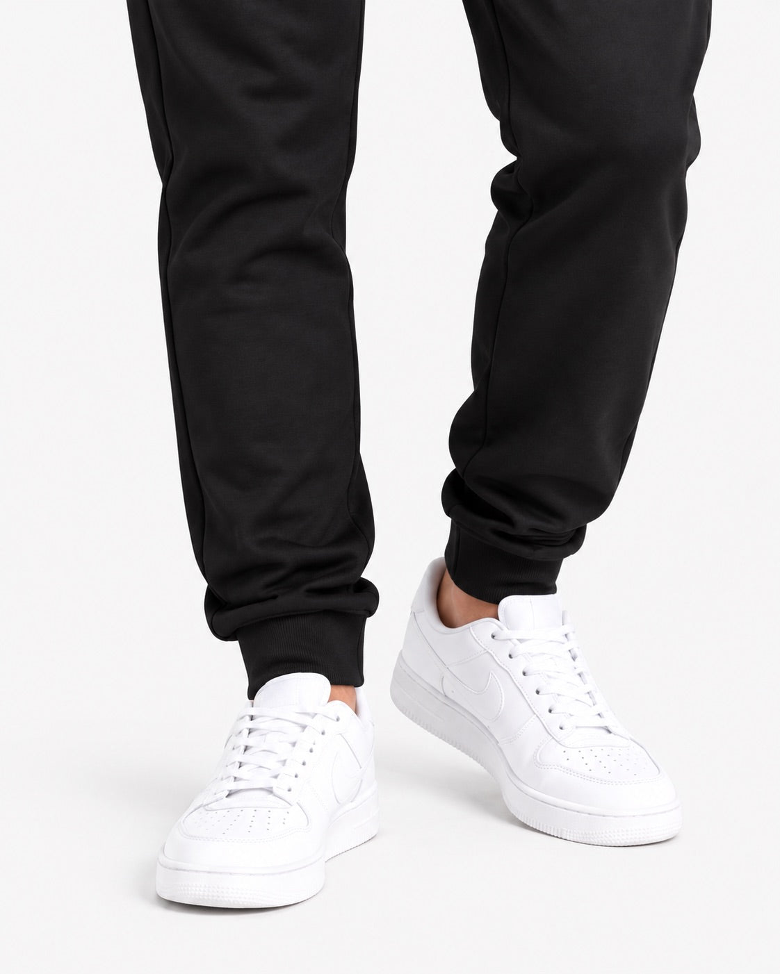Stride Tracksuit - Black - ankle cuff detail - SALVYR premium gymwear Pakistan